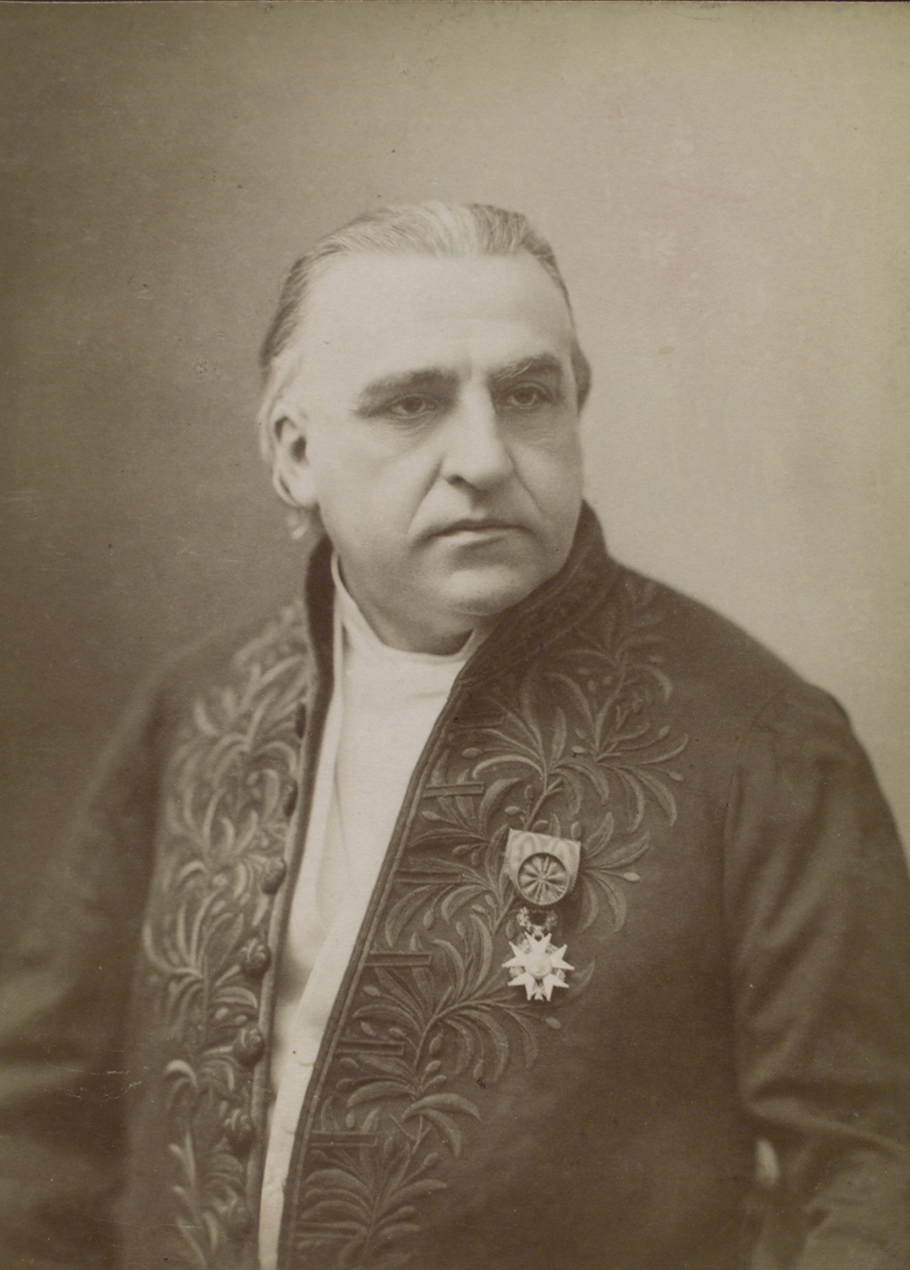 Imagem de referência de Jean-Martin Charcot, descrito nos dados abertos como pioneiro da Neurologia moderna