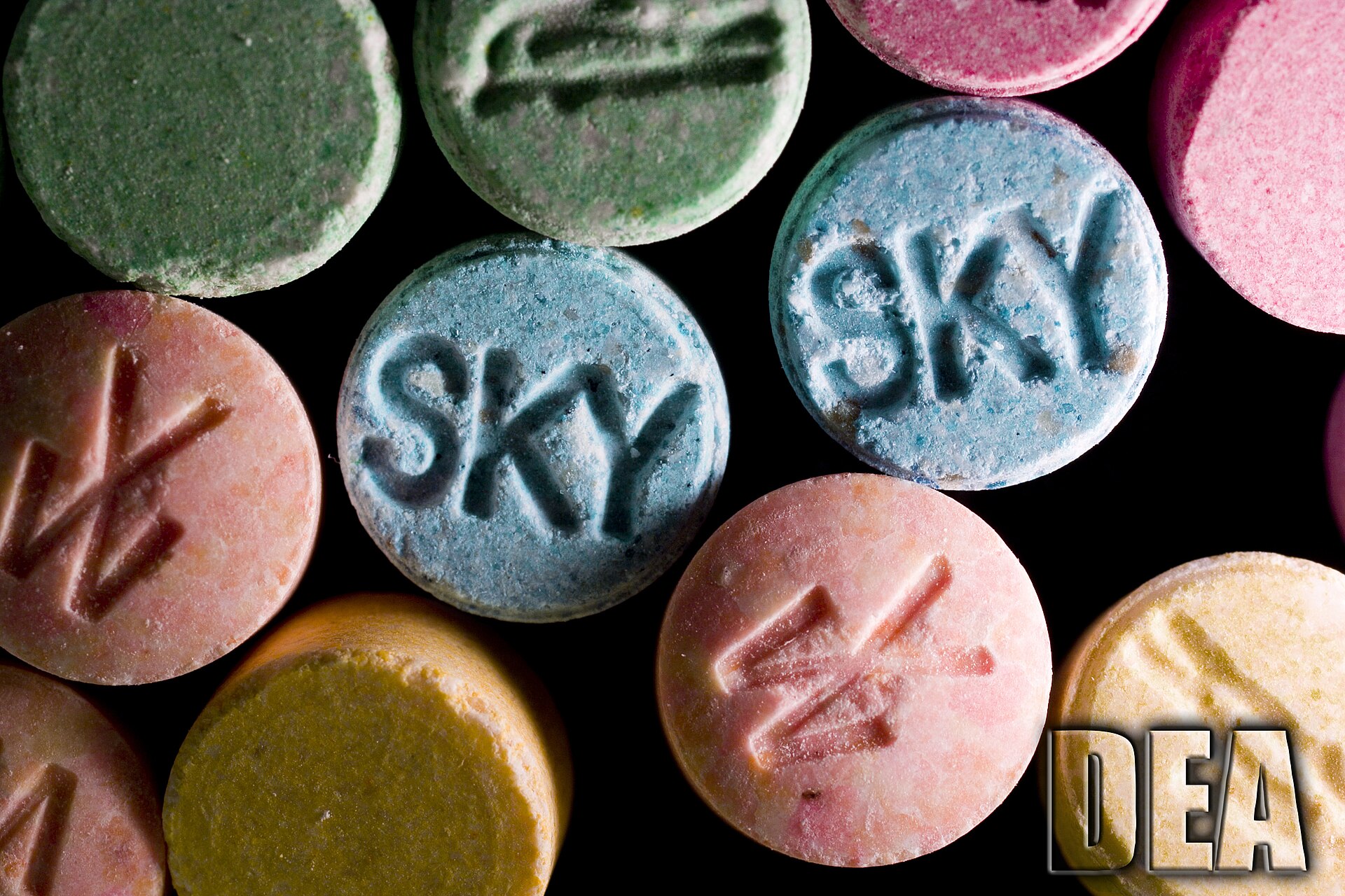 Imagem de referência de MDMA, descrito nos dados abertos como droga moderna sintetizada