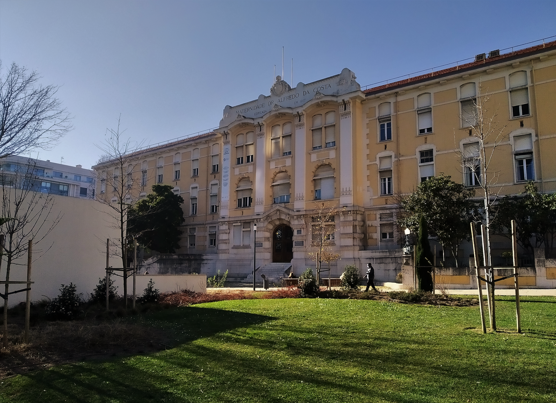 Imagem de referência de Maternidade Alfredo da Costa, descrito nos dados abertos como hospital público especializado em obstetrícia em Lisboa, Portugal