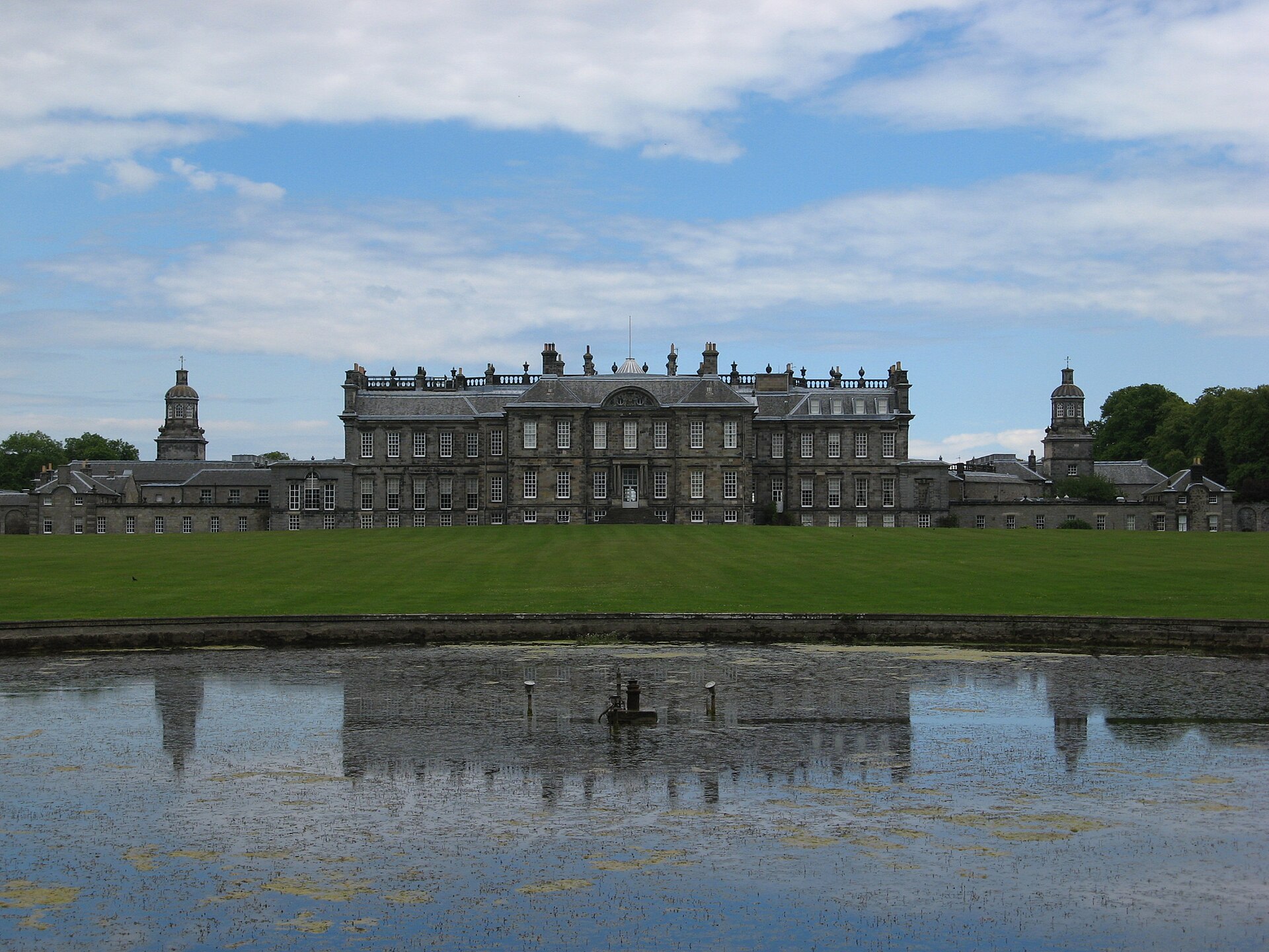 Imagem de referência relacionada a Hopetoun House, item descrito como registro de referência sobre Hopetoun House, organizado a partir de dados estruturados abertos