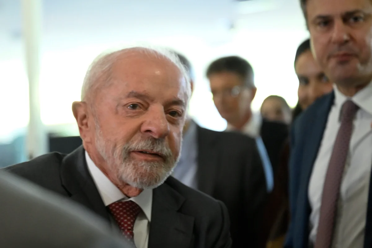 Lula vence Flávio Bolsonaro na Austrália no 2º turno das eleições