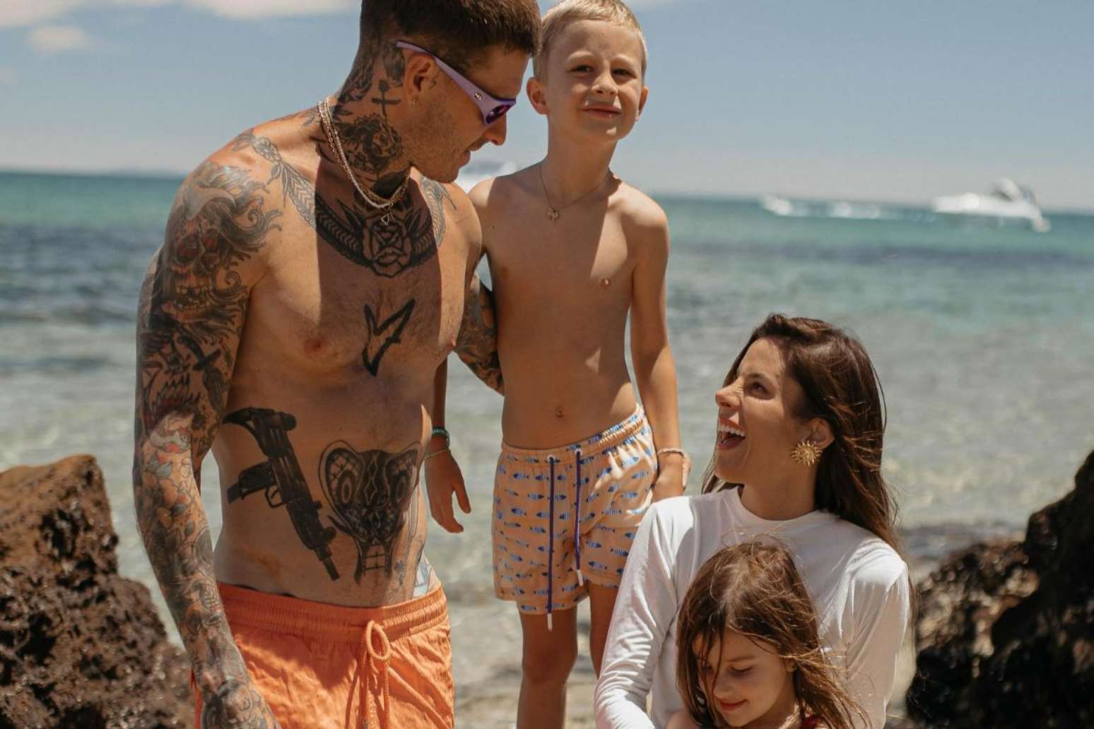 Matheus Verdelho e Shantall com os filhos