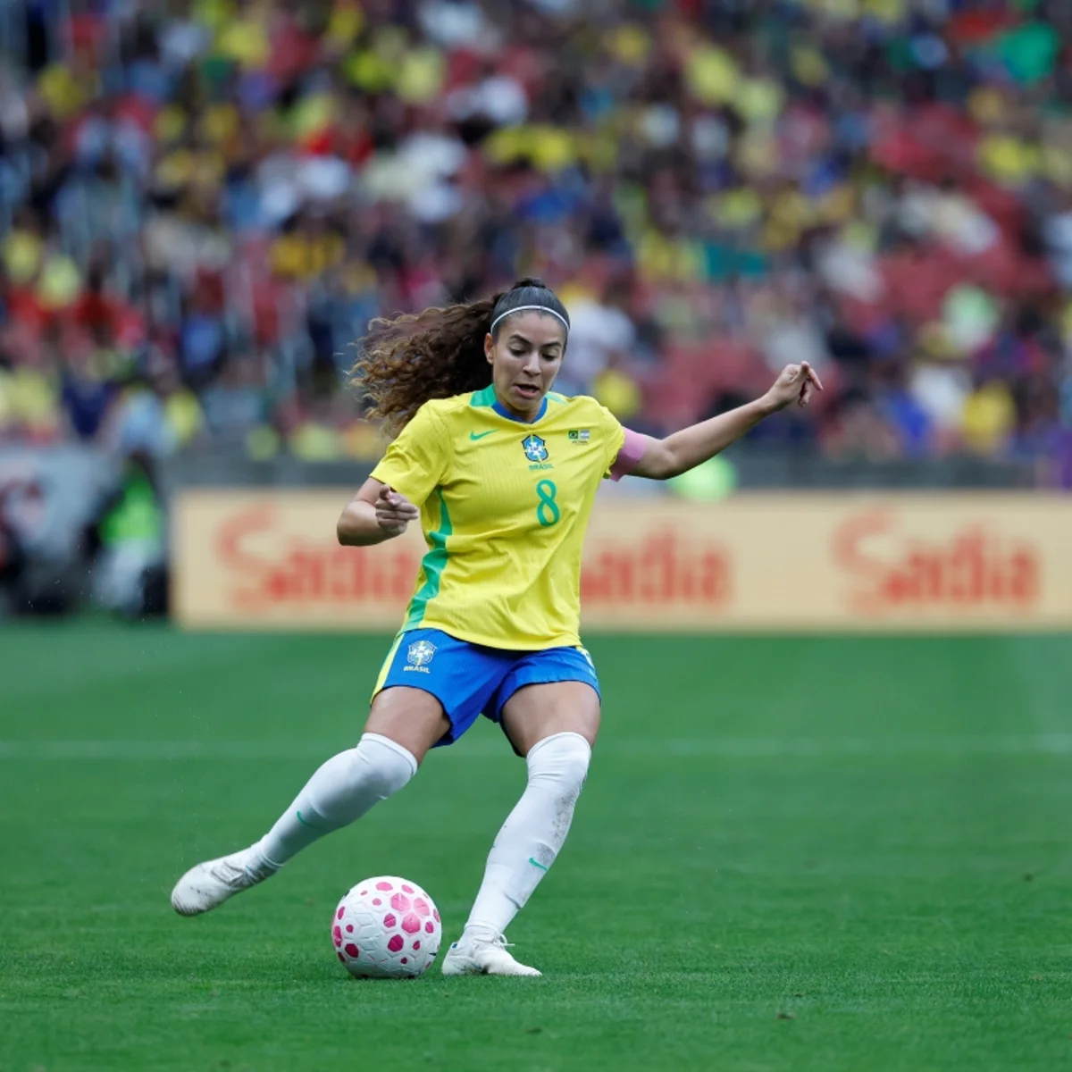 Bruninha e Angelina são desconvocadas da Seleção Brasileira após lesões