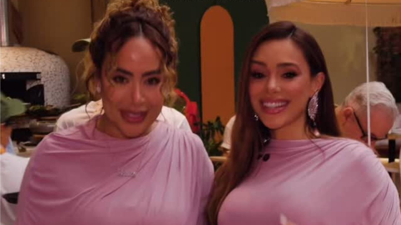 Bruna Biancardi e Rafaella Santos usaram look igual na festa de Mavie