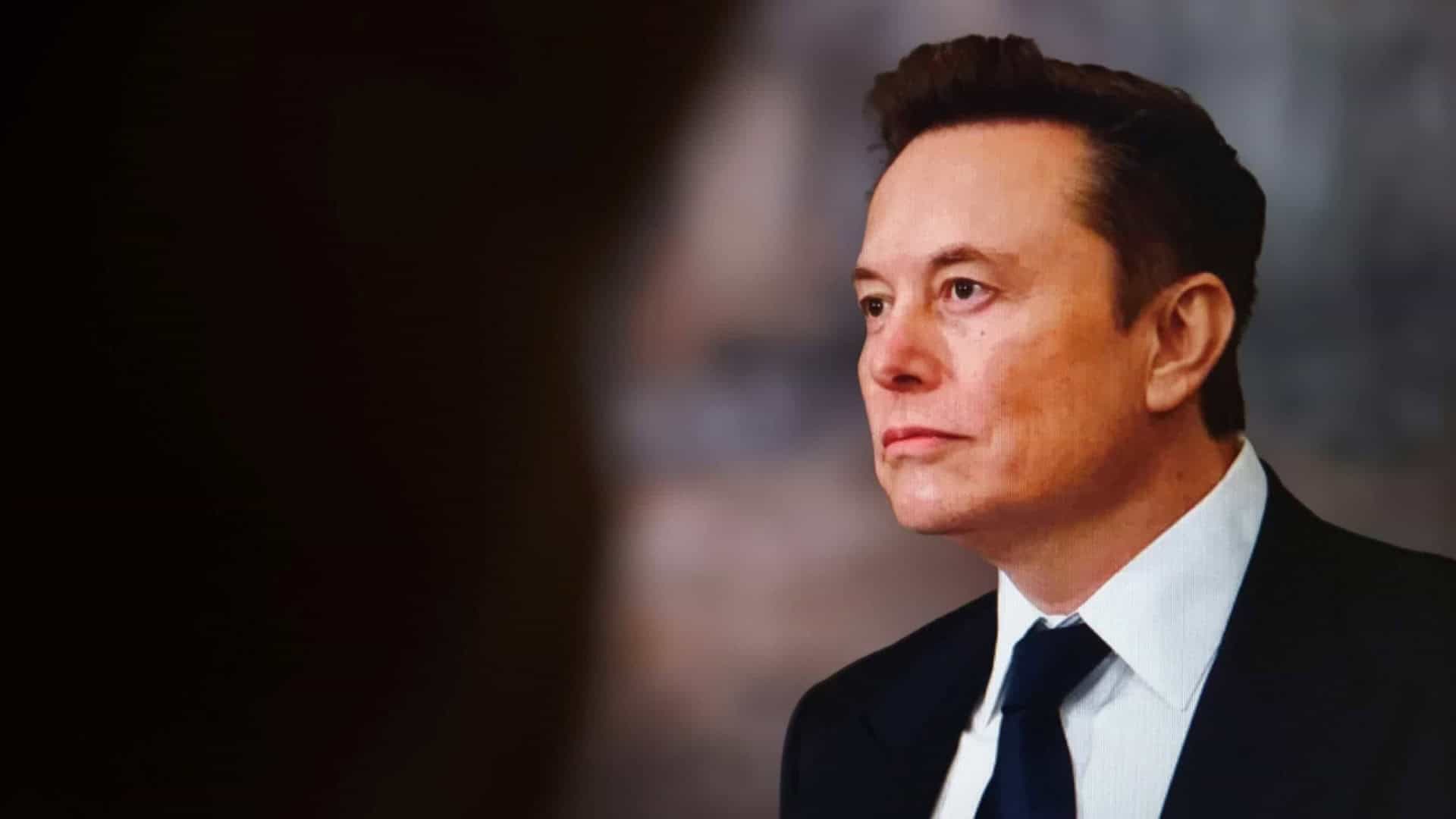 Musk ordenou restrição do Starlink usado pela Ucrânia, diz jornal