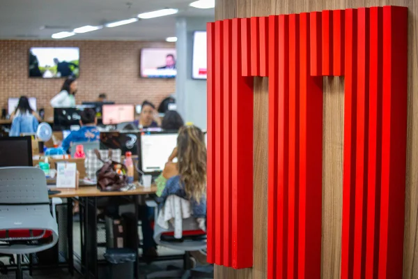 Metrópoles tem dois finalistas no prêmio Sesc DF de Jornalismo
