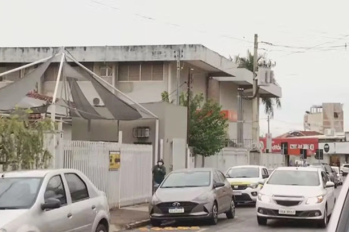 Homem morre esfaqueado após tentativa de furto em hospital de Goiânia