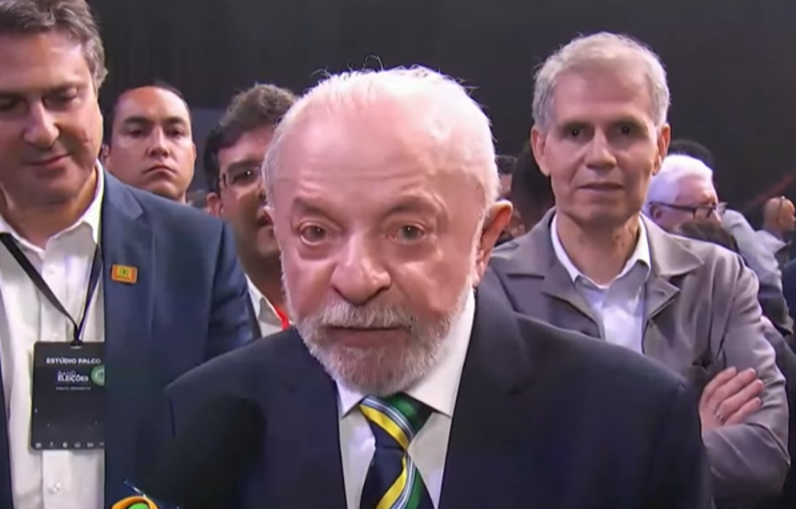 Lula em entrevista após o debate da Band neste domingo, 18