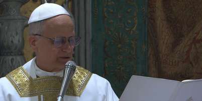 Papa Le&atilde;o XIV celebra sua 1&ordf; missa na Capela Sistina. Foto: Divulga&ccedil;&atilde;o/Vatican News / Estad&atilde;o