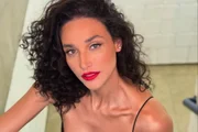 Imagem da matéria: Débora Nascimento diz que teve que " trabalhar muito mais" por ser bonita