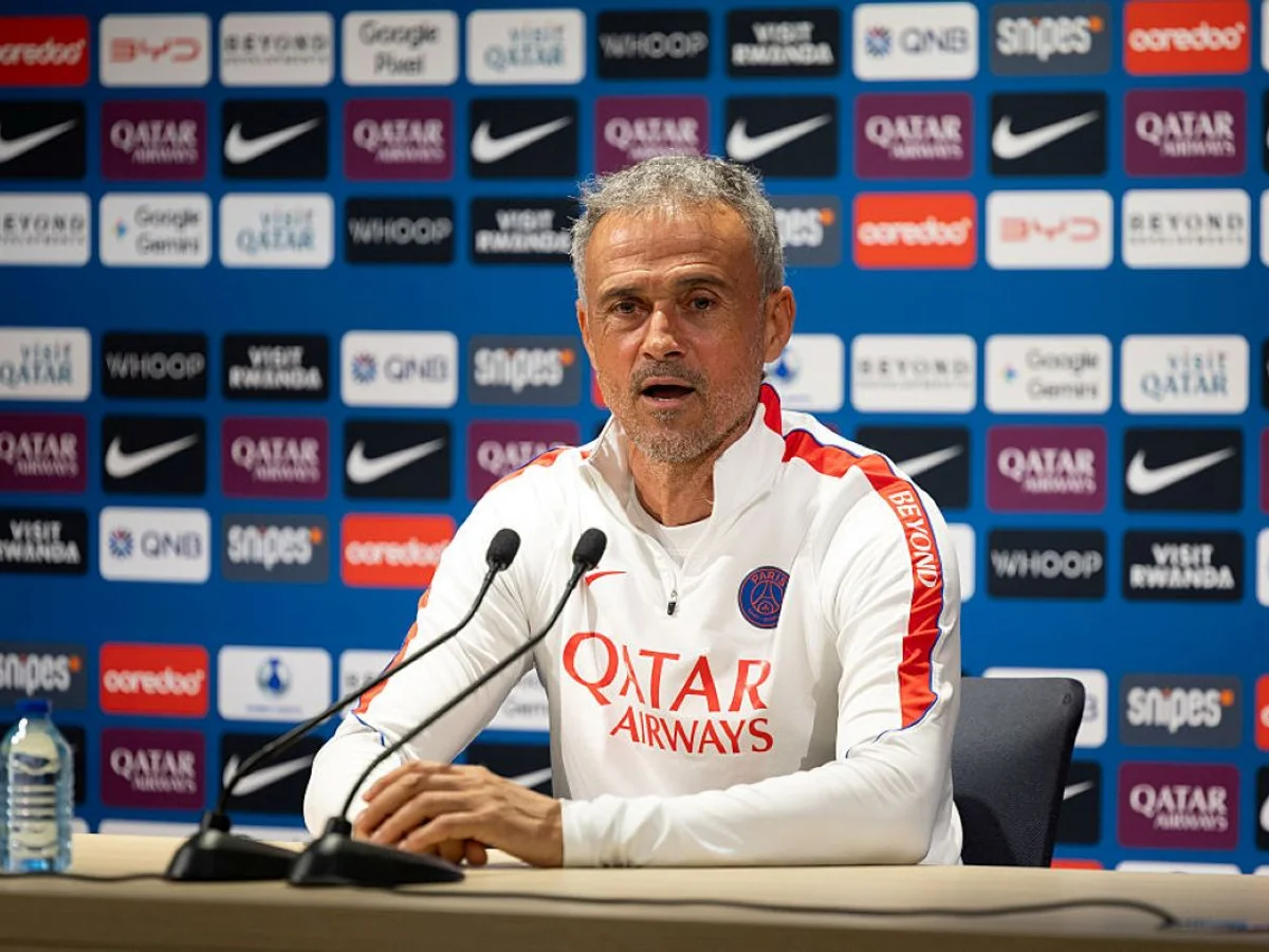 Luis Enrique elogia o Barcelona antes de confronto pela Champions League