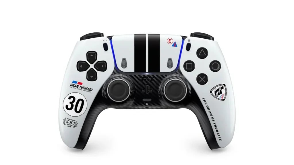 DualSense de Gran Turismo sai em 10 de dezembro, e Spec IV de GT7 começa a chegar com Sugo e seis carros novos