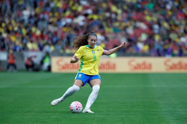 Bruninha e Angelina são desconvocadas da Seleção Brasileira após lesões - destaque galeria