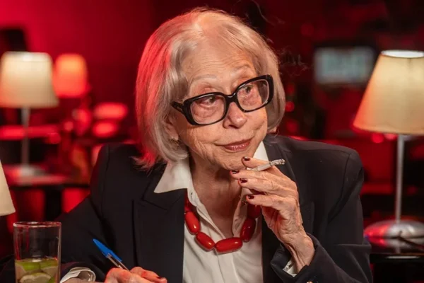 Documentário sobre Fernanda Montenegro foca no íntimo do trabalho da atriz - destaque galeria