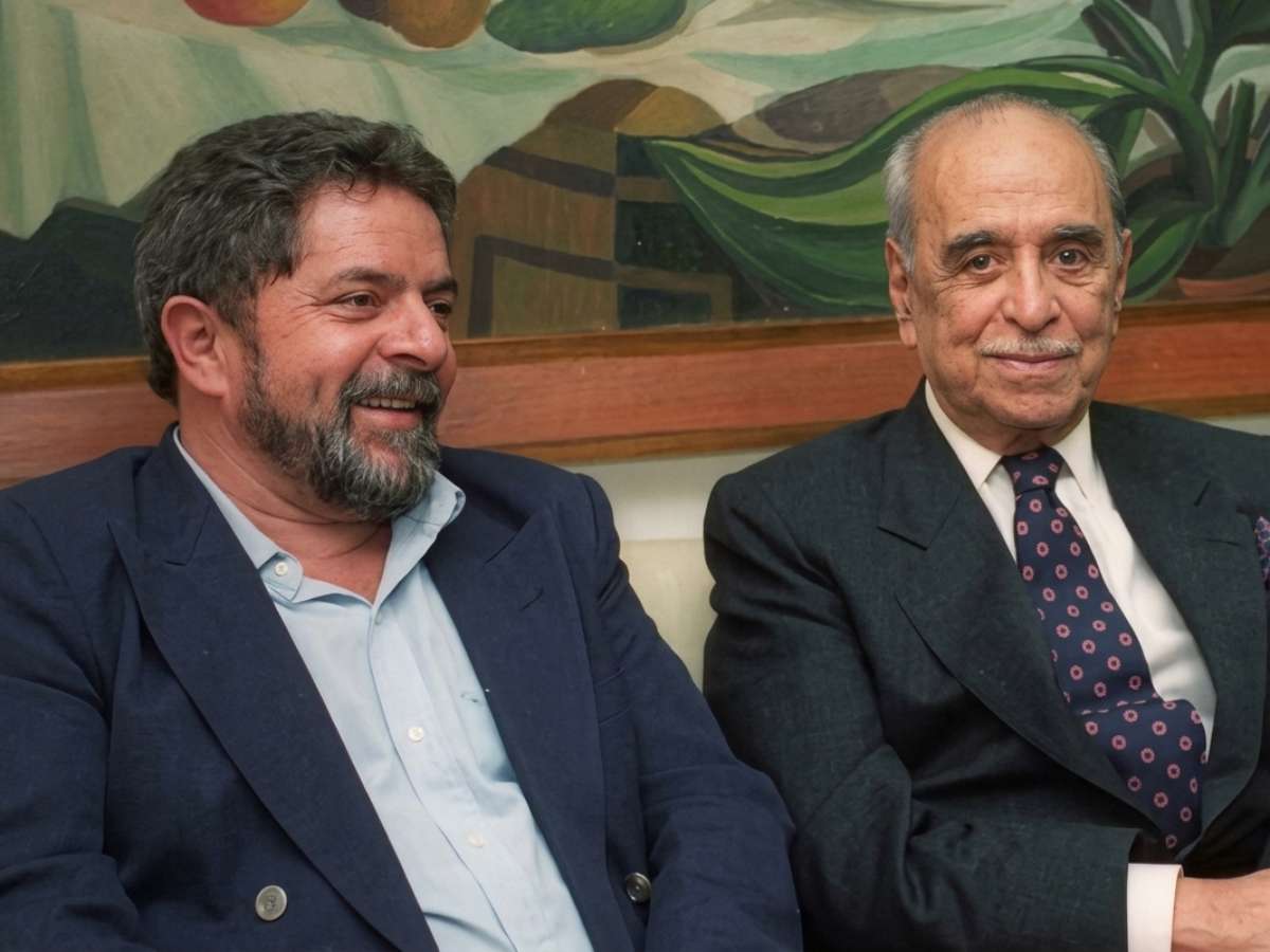 Novamente brigado com a Globo, Lula teve dois encontros com Roberto Marinho para selar a paz
