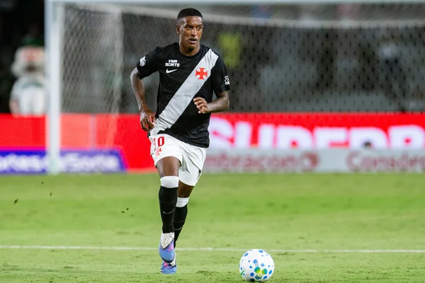 Vasco muda divisão de ingressos e Flamengo terá 50% da carga no clássico