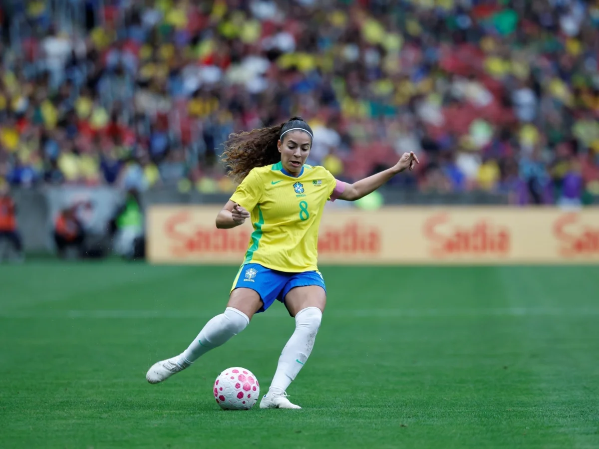 Bruninha e Angelina são desconvocadas da Seleção Brasileira após lesões