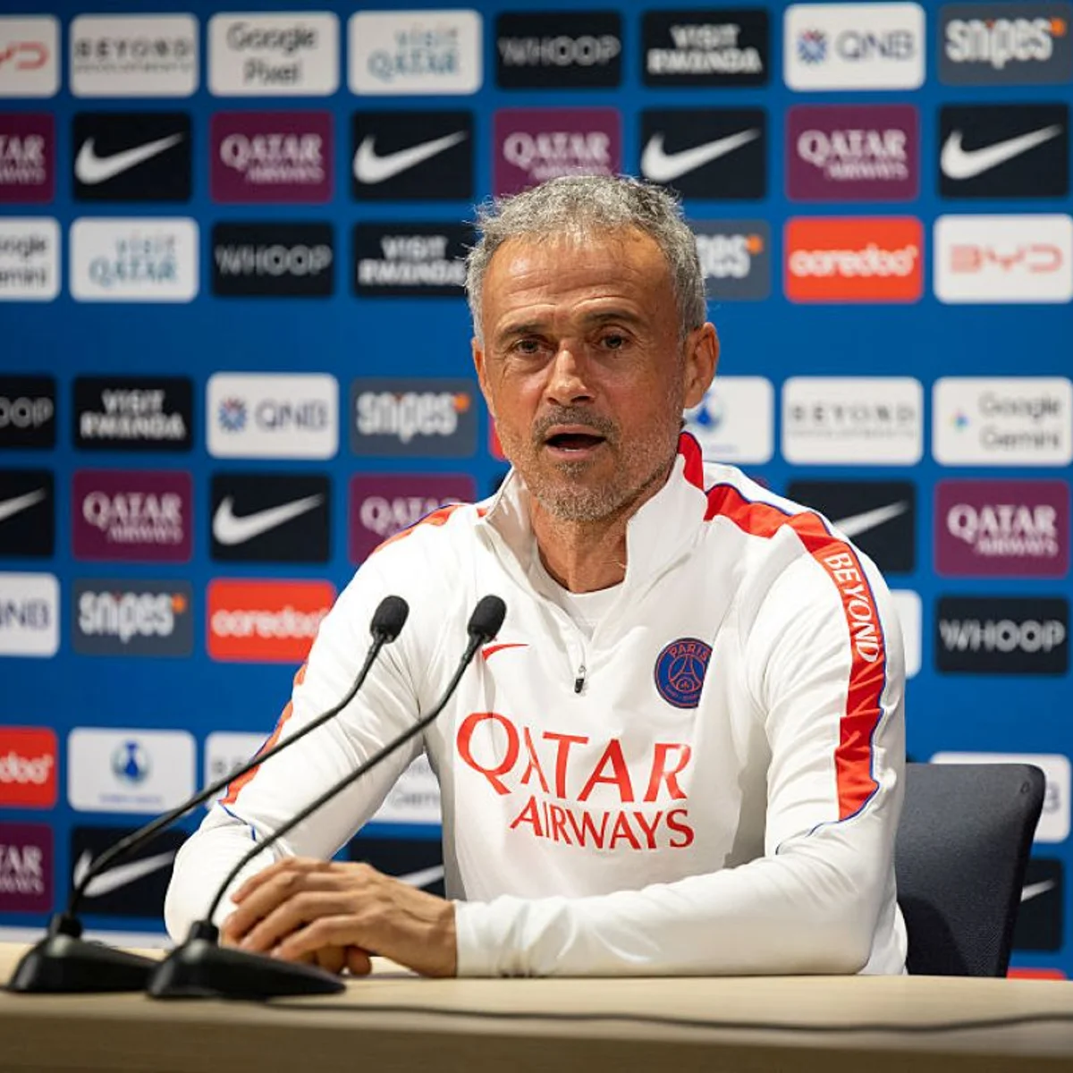 Luis Enrique elogia o Barcelona antes de confronto pela Champions League