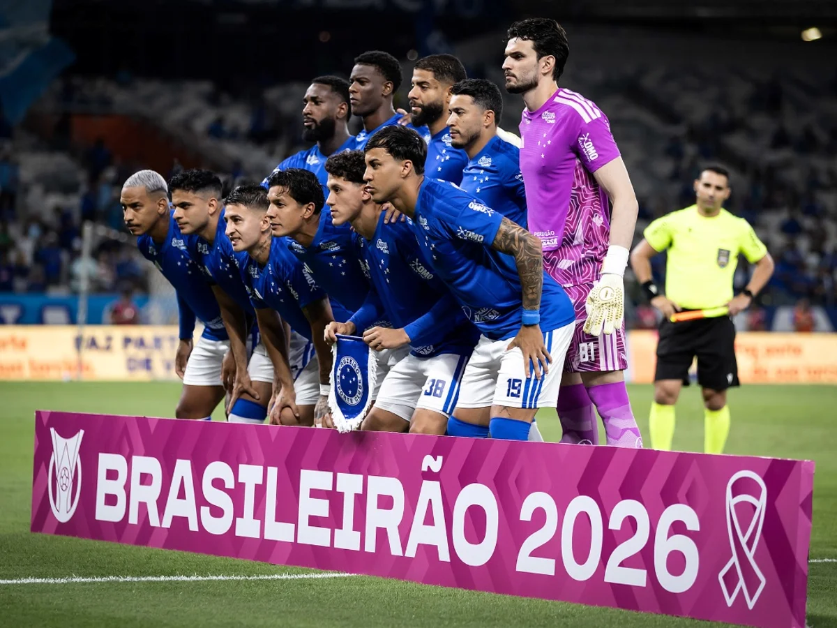 Brasileirão: Cruzeiro assume a liderança do returno; Corinthians é o último