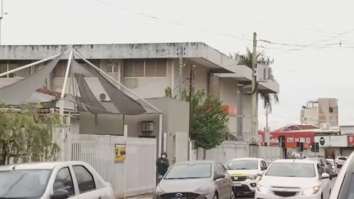Homem morre esfaqueado após tentativa de furto em hospital de Goiânia